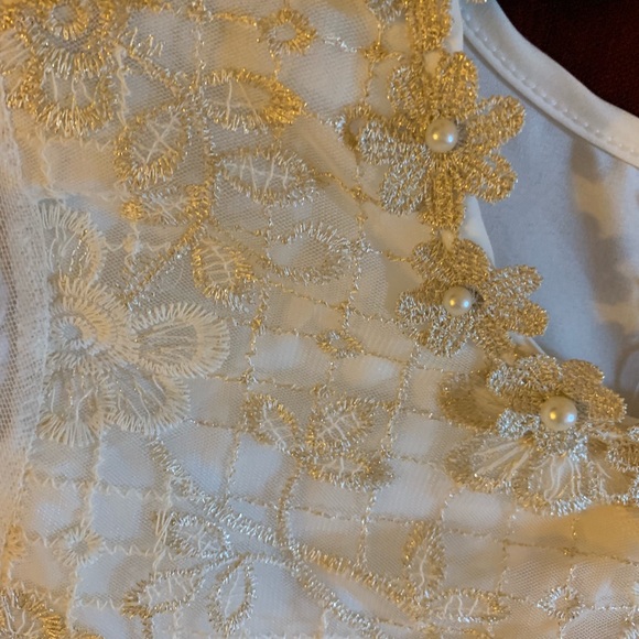 Blouse. (Note) This fits a sm or xs. - Picture 4 of 5